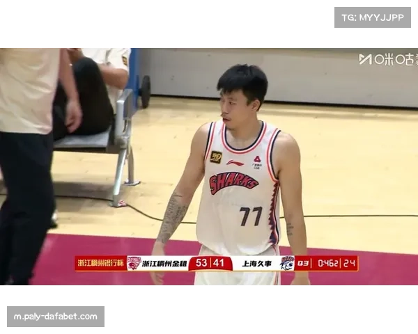 张镇麟转会上海组成顶级锋线,与崔晓龙搭档强化侧翼防守 张镇麟转会上海组成顶级锋线,与崔晓龙搭档强化侧翼防守